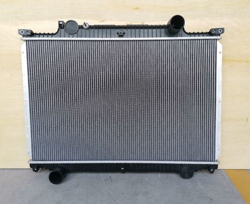 Vehículo comercial plástico de aluminio de Dongfeng Tianjin del radiador del camión pesado
