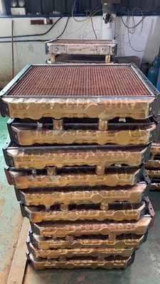 Radiador de cobre Mitsubishi Mc421456mc637544mc427668mc428733 1321-04106D15 Fusang Fighter 6D16 6D17 FM527