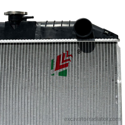 Sistema de refrigeración del motor con tubo de desbordamiento