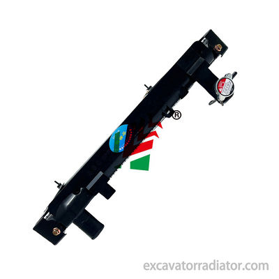 Radiador de refrigeración del motor para el camión QingLing 700P Sistema de refrigeración del radiador del camión Intercooler Assembly Coche de pasajeros