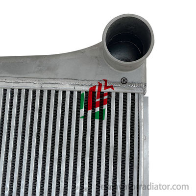 Jinlong Autobús radiador intercooler 211600040 Asamblea de aluminio Sistema de refrigeración del motor del automóvil de pasajeros Tanque de agua para el autobús
