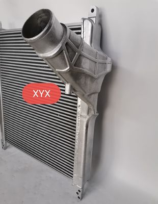 El tubo espesado de aluminio de la asamblea del refrigerador intermedio del camión de ISUZU 6WF1 hizo