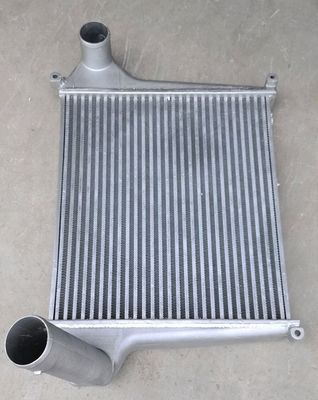 Refrigerador intermedio del radiador de Hino 500, refrigerador intermedio de encargo WG9725538060 de 50m m